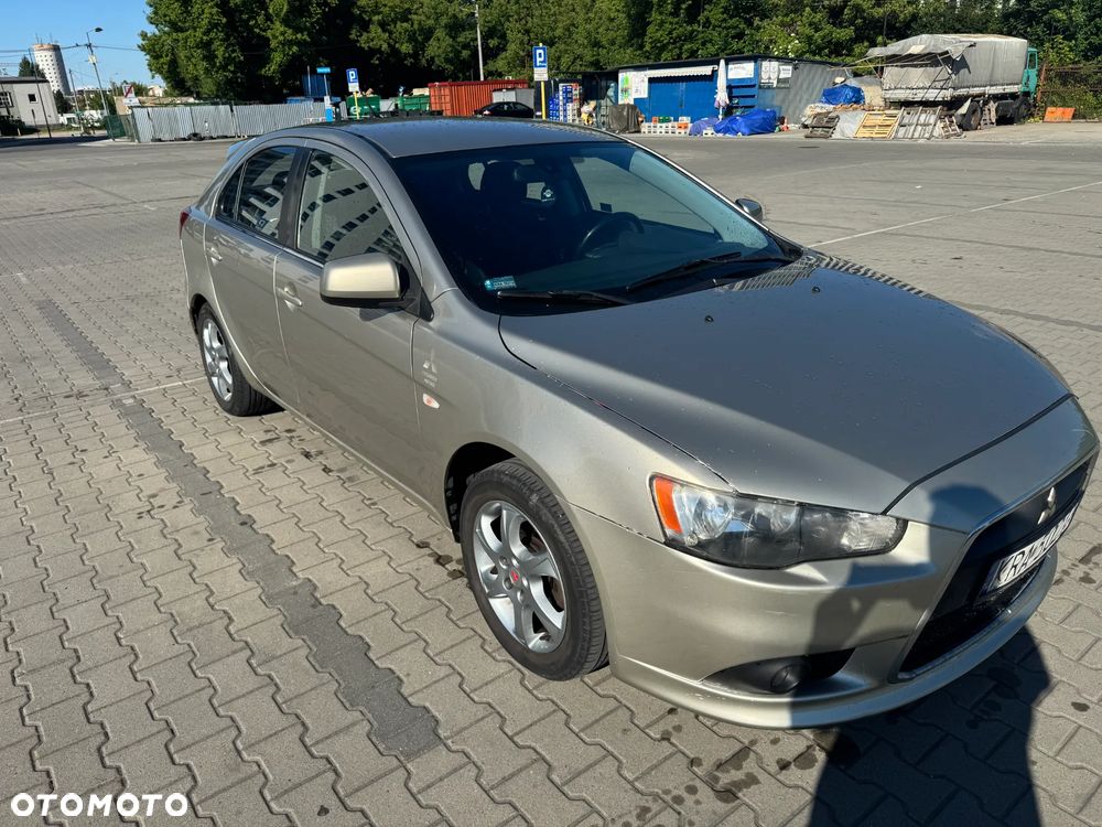 Mitsubishi Lancer 1.8 Invite - 6
