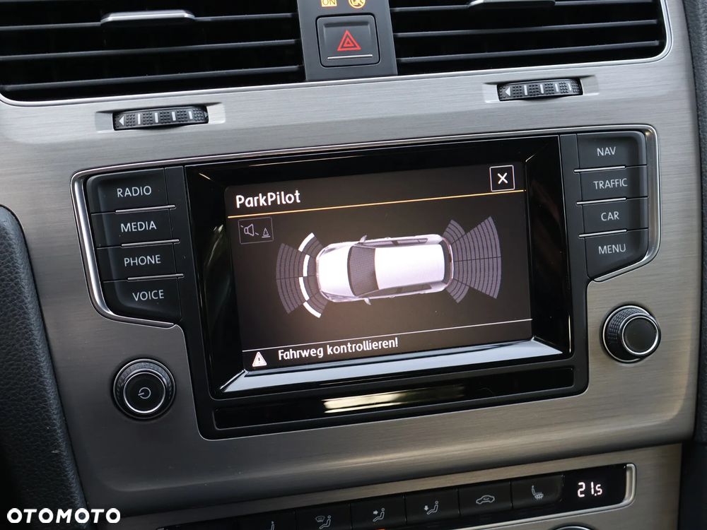 Volkswagen Golf - 12