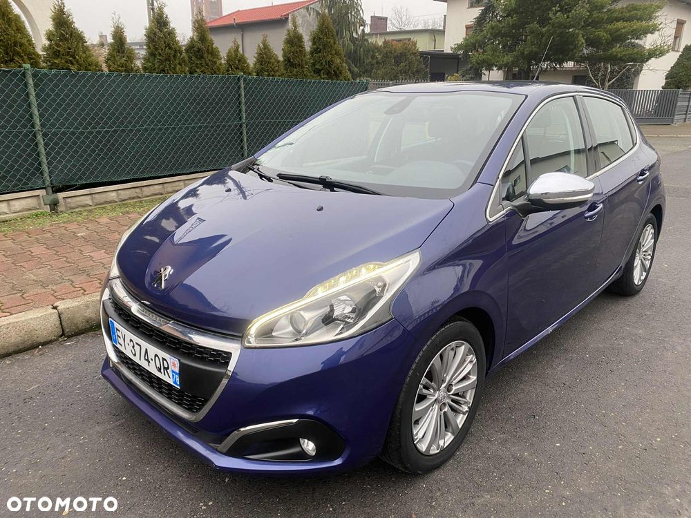 Peugeot 208 PureTech 82 Allure - 1