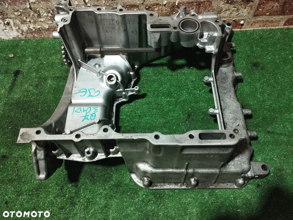 GÓRNA MISKA OLEJOWA AUDI Q7 3.0 TDI 2013 ROK KOD SILNIKA: CJG - 3