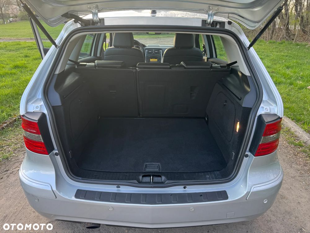 Mercedes-Benz Klasa B - 22