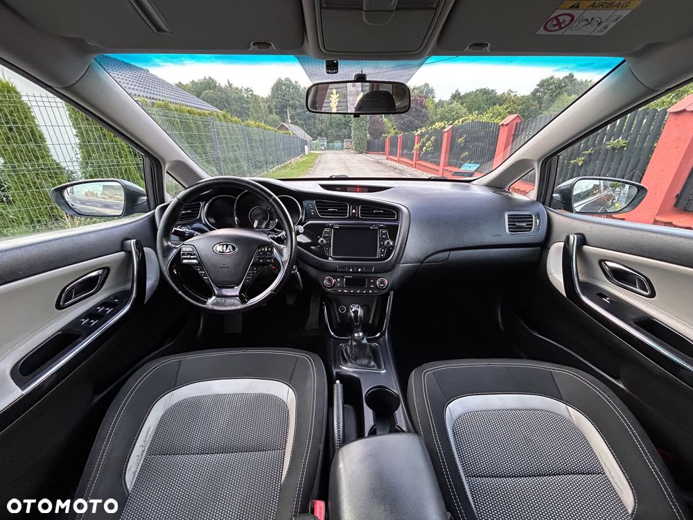 Kia Ceed 1.4 L - 7