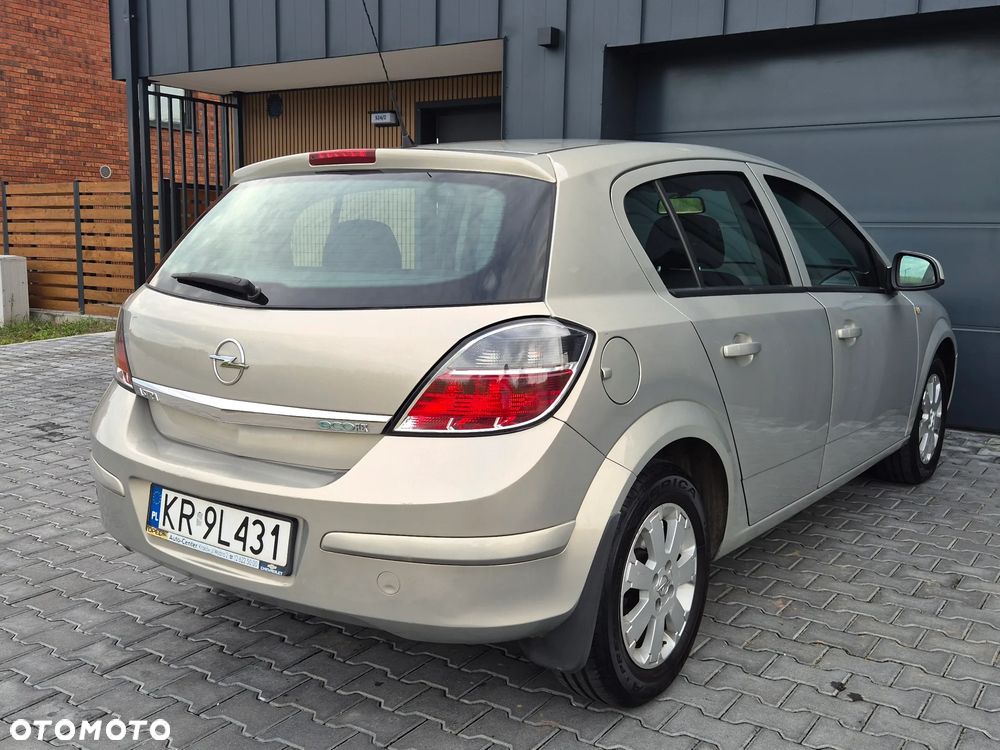 Opel Astra 1.4 Cosmo - 26