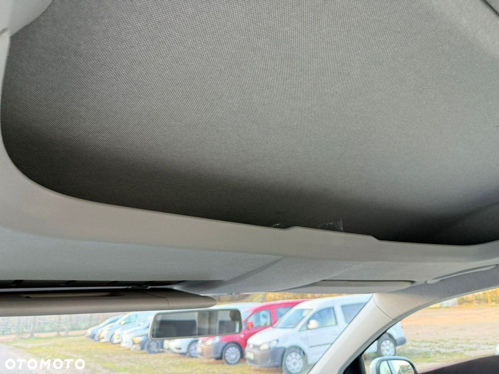 Volkswagen Caddy - 22