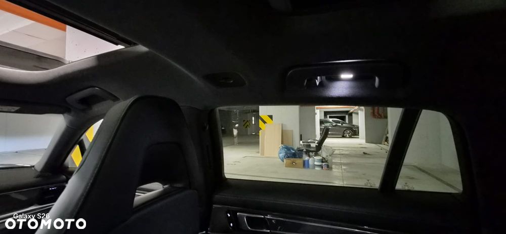 Porsche Panamera 4S - 30