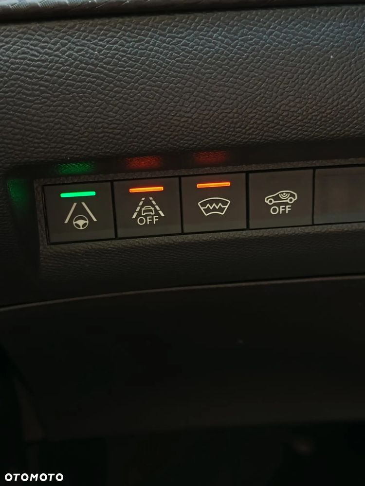Peugeot 2008 1.5 BlueHDi GT S&S EAT8 - 8