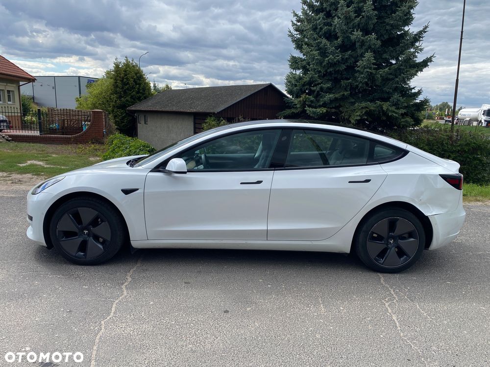 Tesla Model 3 Long Range RWD - 4