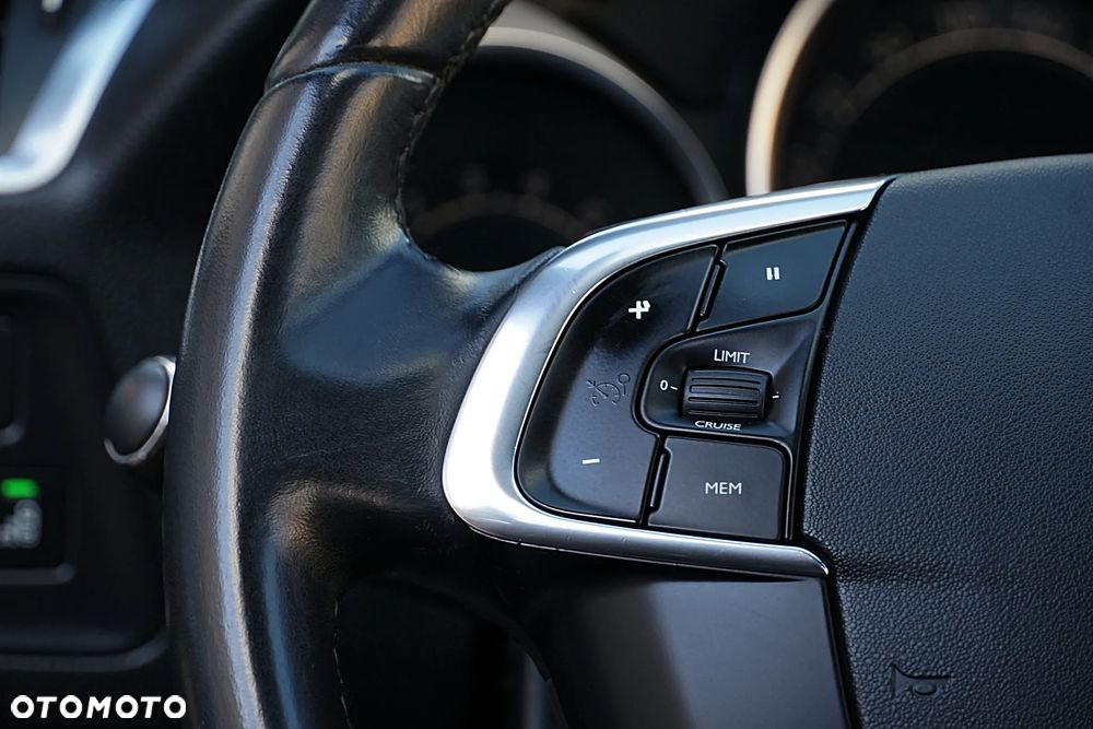 DS Automobiles DS 4 Crossback - 27