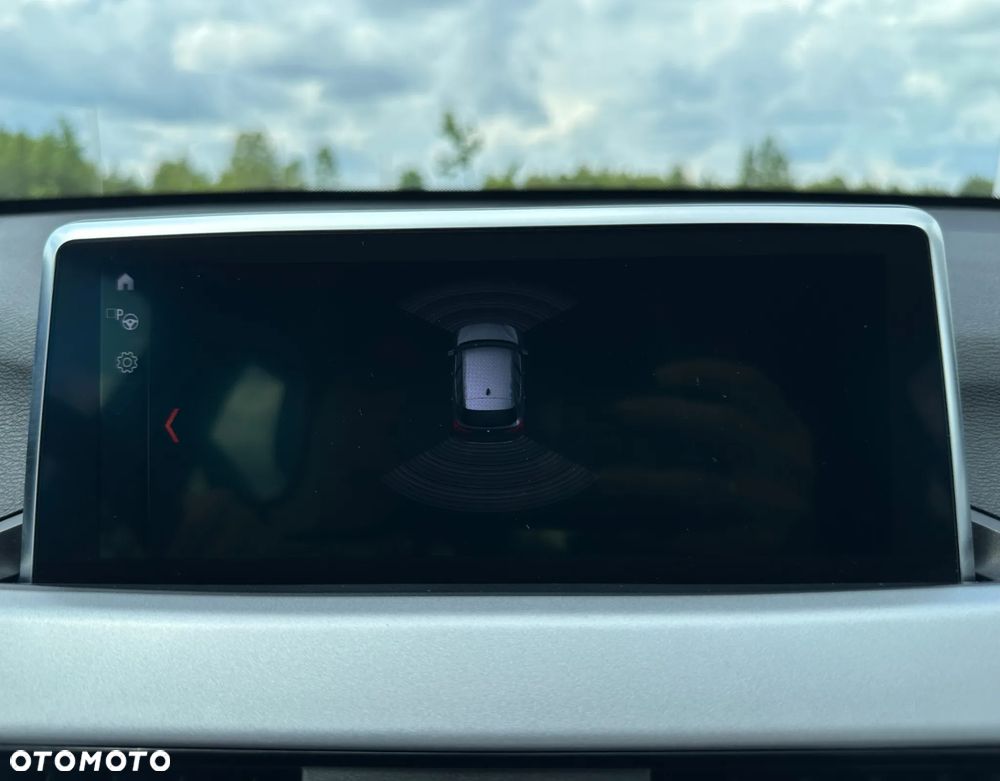 BMW X1 - 24