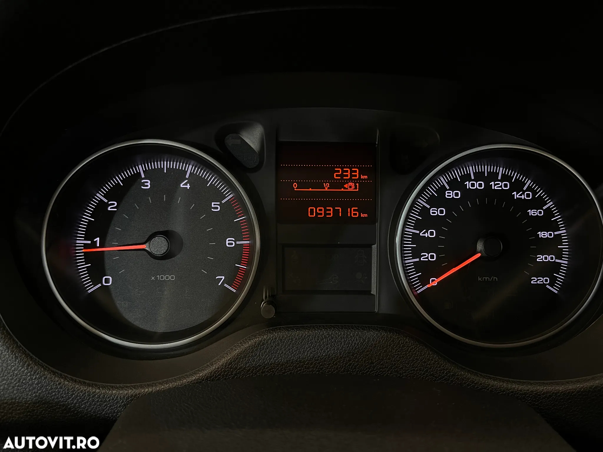 Peugeot 301 1.5 BlueHDI FAP Active - 18