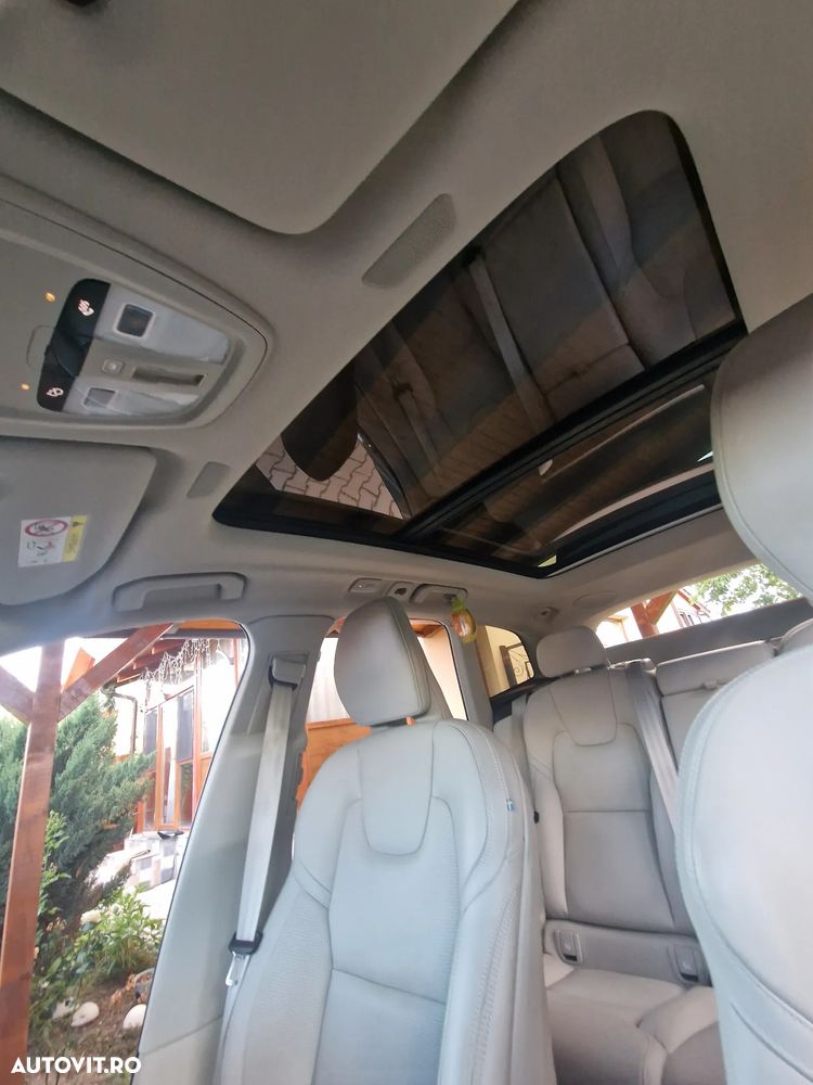 Volvo XC 60 B5 AT AWD MHEV Ultra Dark - 22