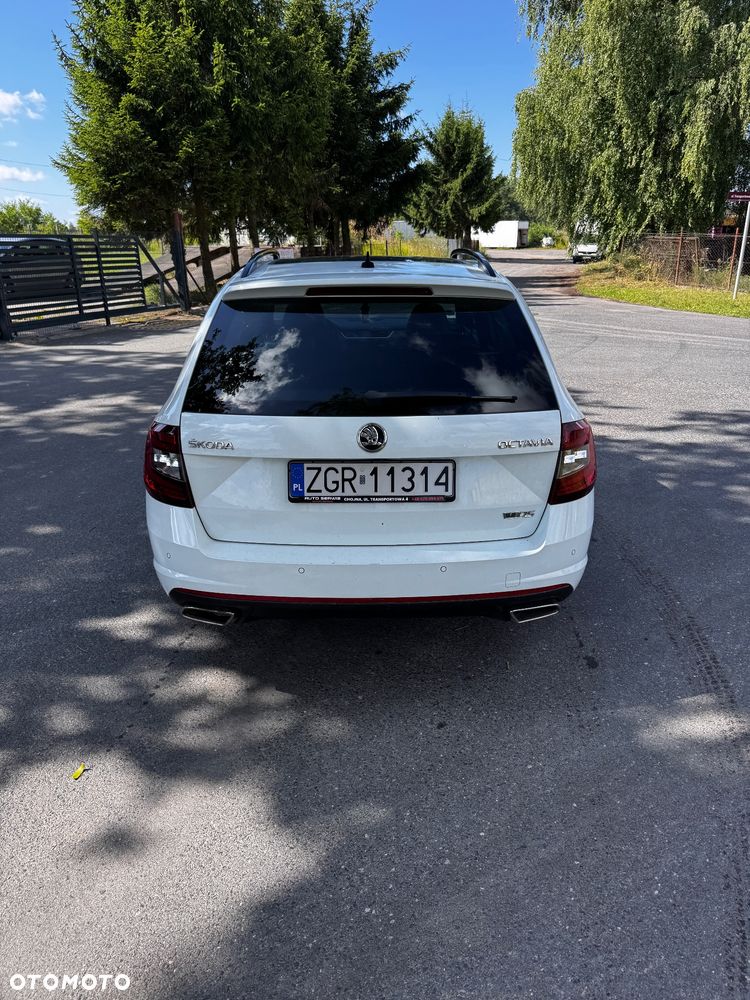 Skoda Octavia 2.0 TDI DSG RS - 4