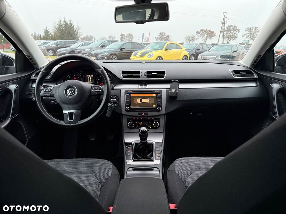 Volkswagen Passat 2.0 TDI BlueMotion Technology Exclusive - 19