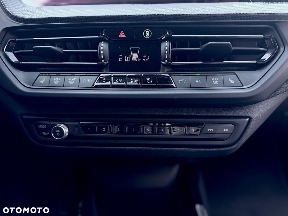 BMW Seria 1 118i Sport Line - 20