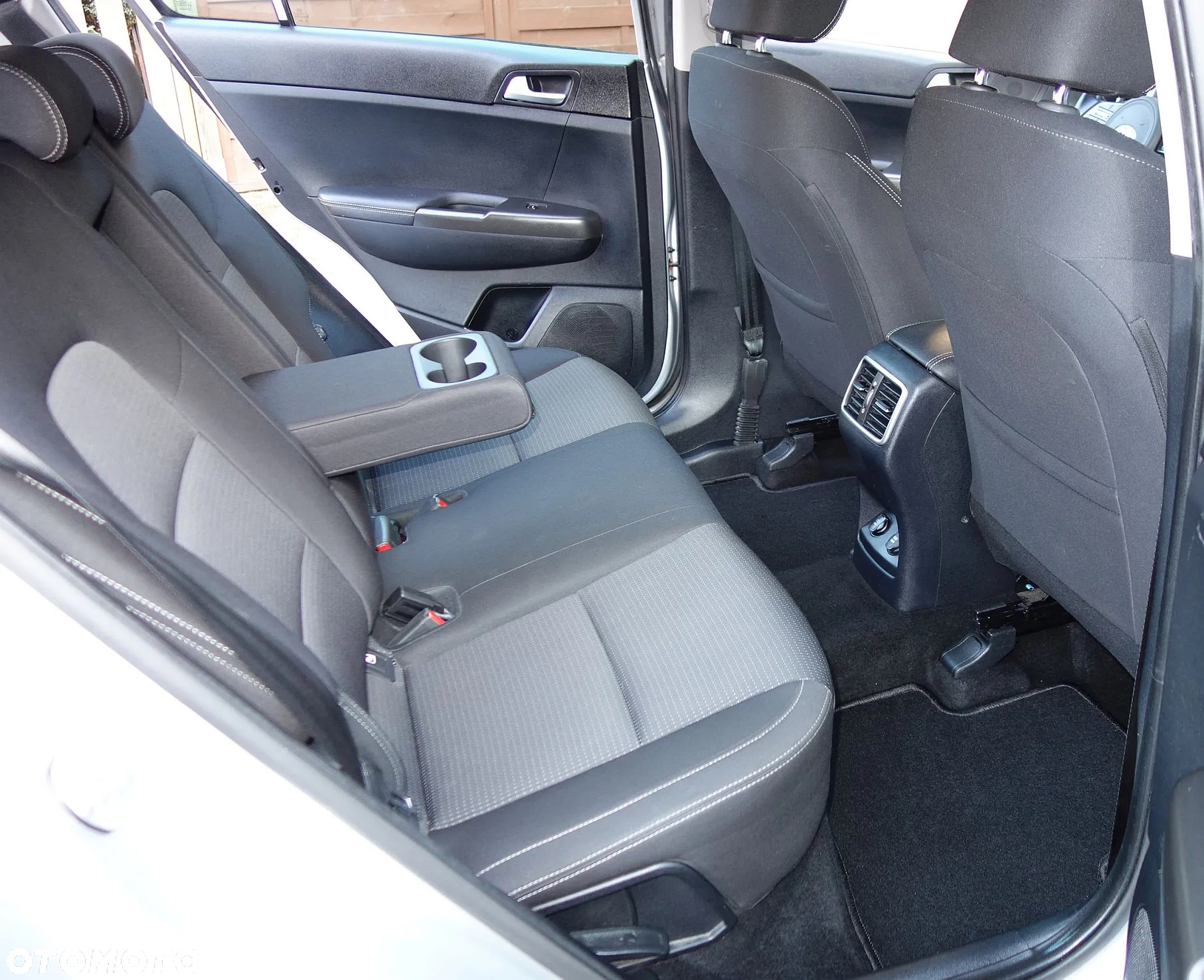 Kia Sportage 1.6 GDI Business Line 2WD - 32