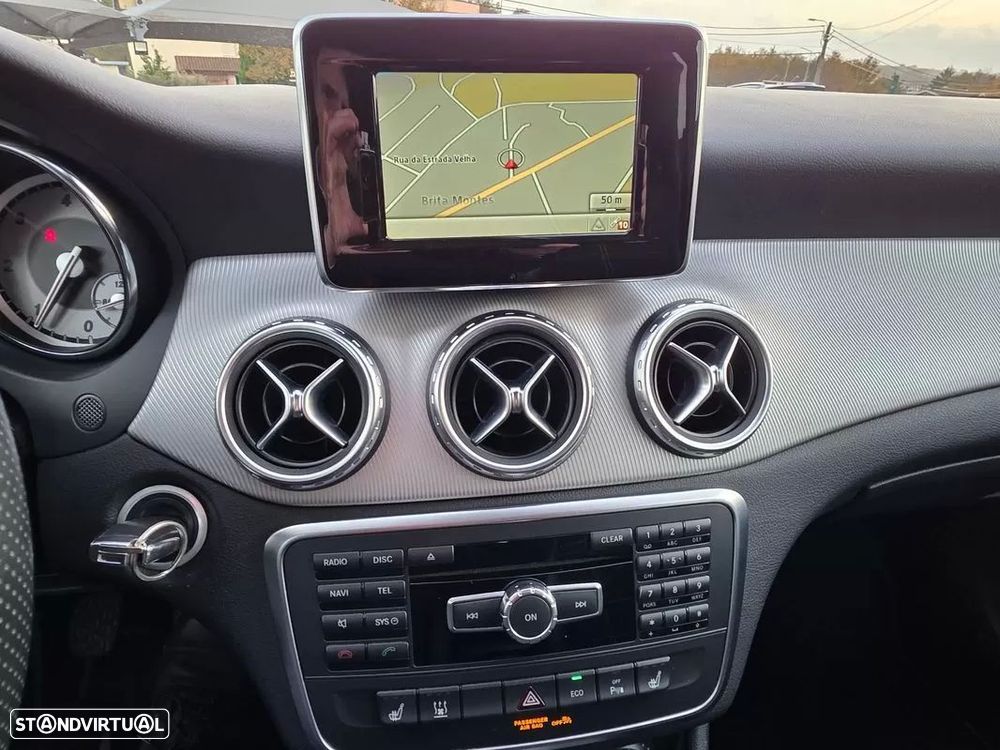 Mercedes-Benz GLA 200 - 25