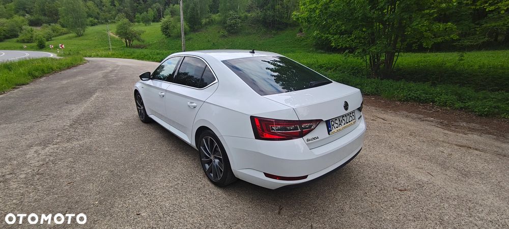 Skoda Superb 1.8 TSI L&K DSG - 16