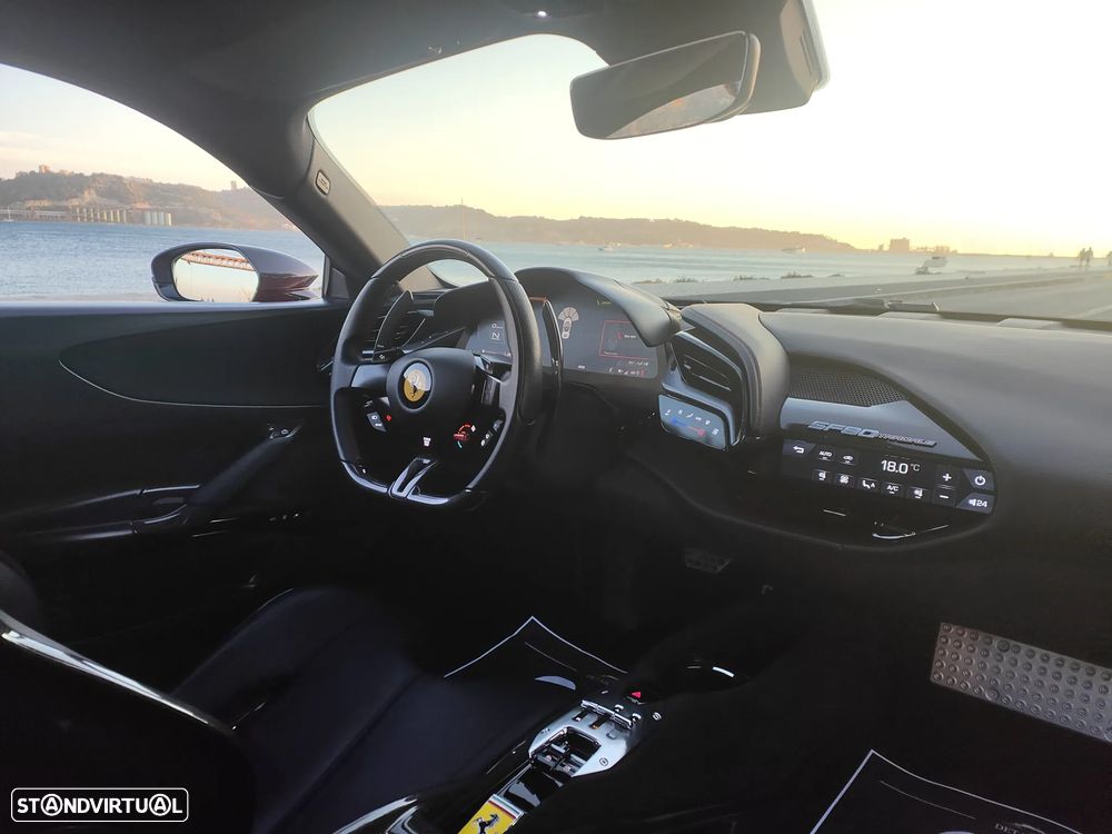 Ferrari SF90 Stradale Fiorano - 10