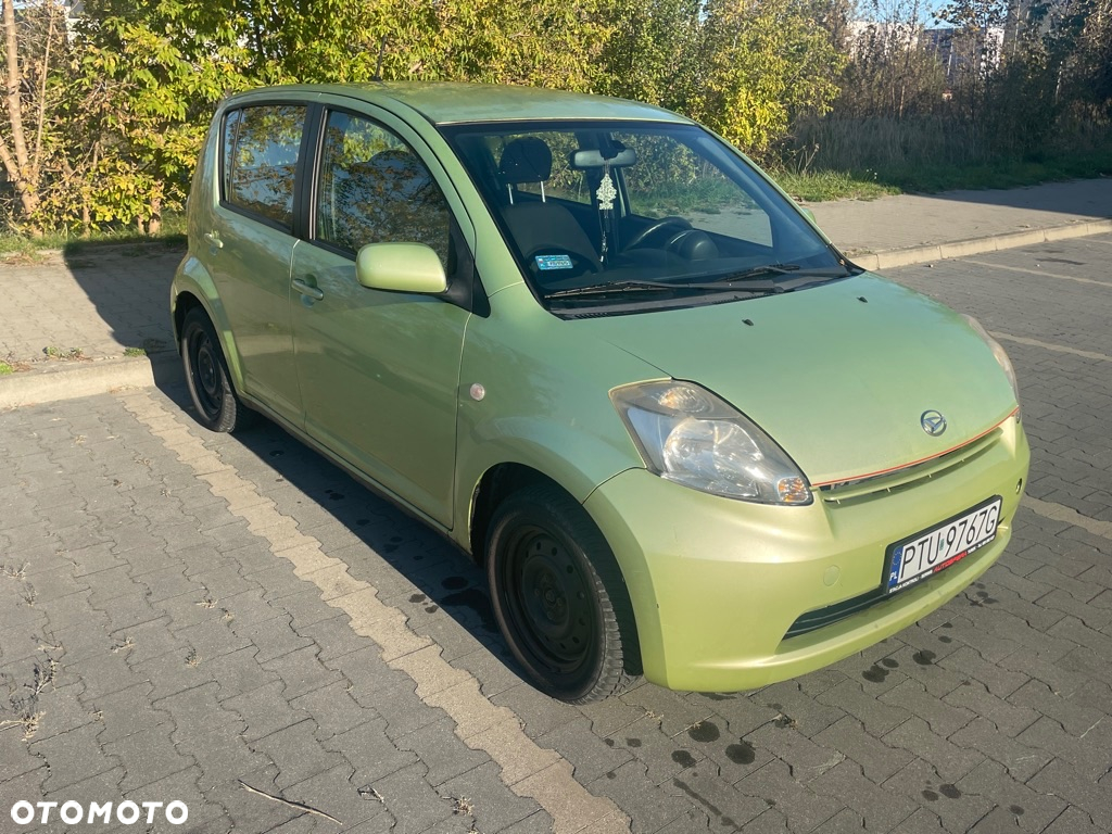 Daihatsu Sirion 1.3 - 3