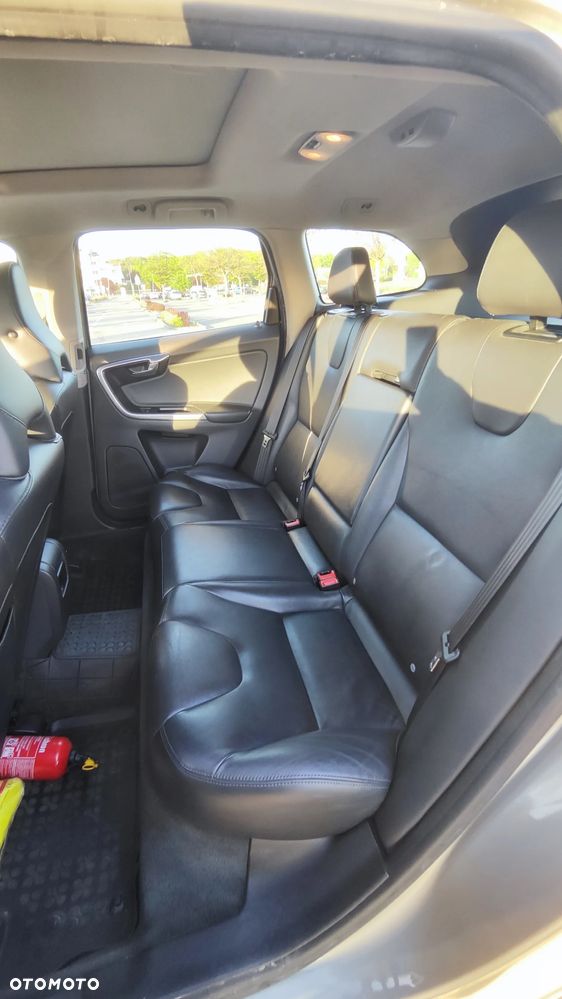 Volvo XC 60 D5 AWD Summum - 14