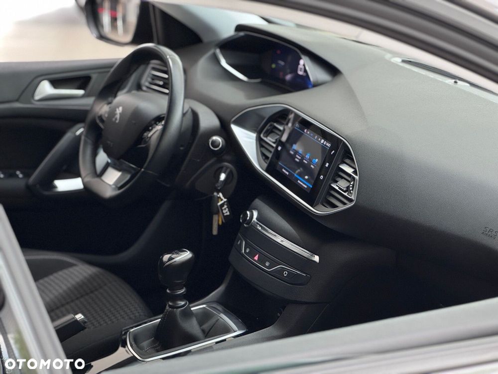 Peugeot 308 1.2 PureTech Active S&S - 38