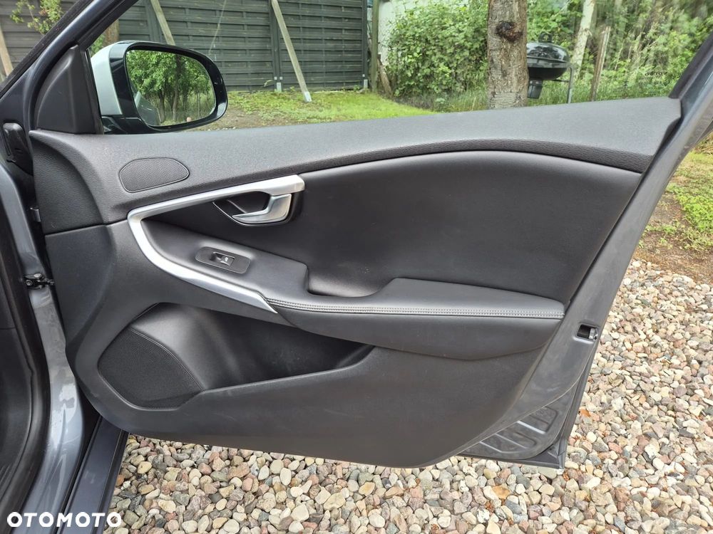 Volvo V40 D4 RDesign - 5