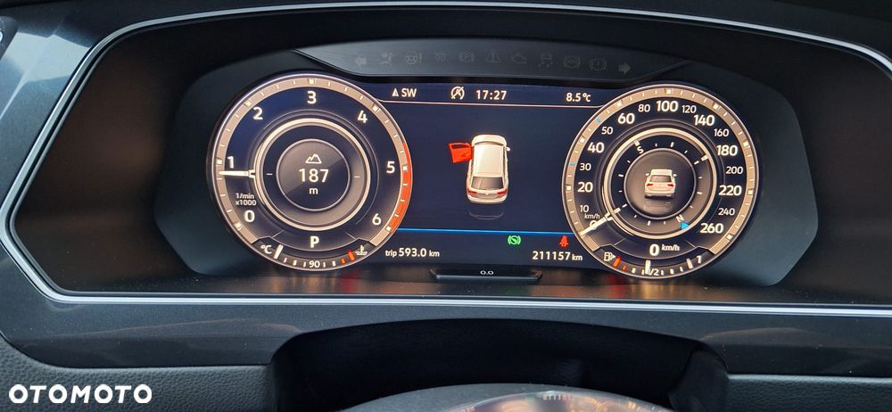 Volkswagen Tiguan 2.0 TDI SCR DSG R-Line - 17