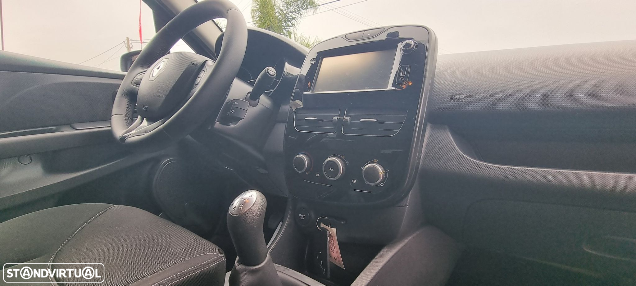 Renault Clio Sport Tourer 0.9 TCE Dynamique S - 20