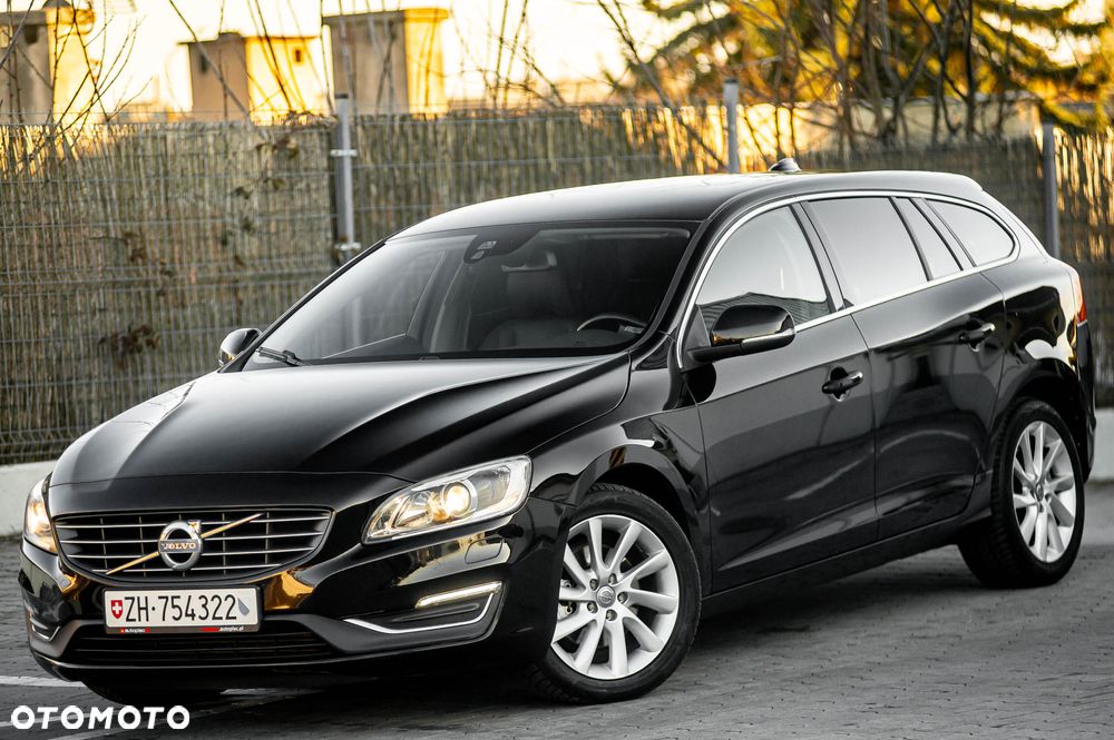 Volvo V60 D3 Geartronic Summum - 2