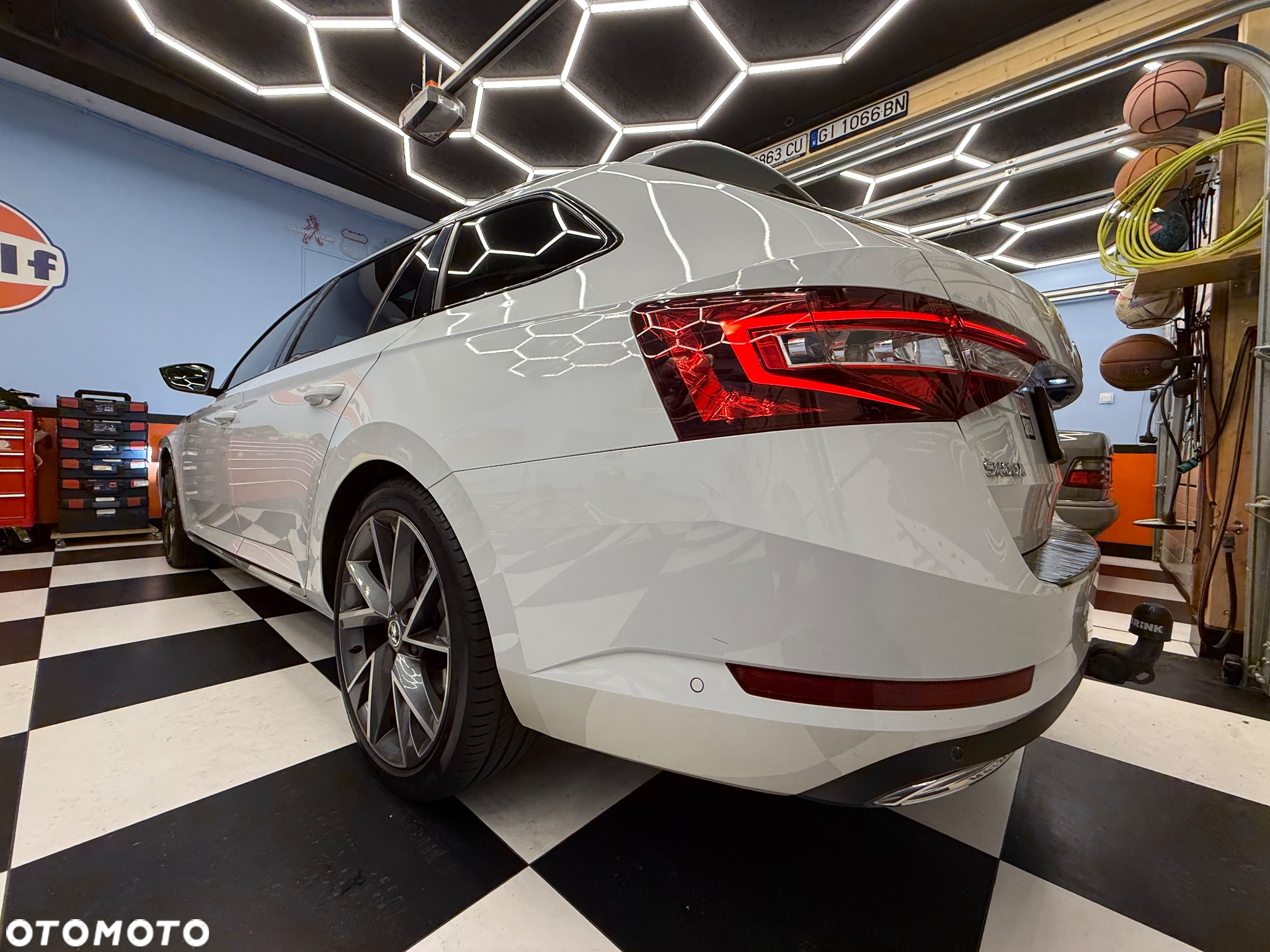 Skoda Superb 2.0 TDI 4x4 Sportline DSG - 4