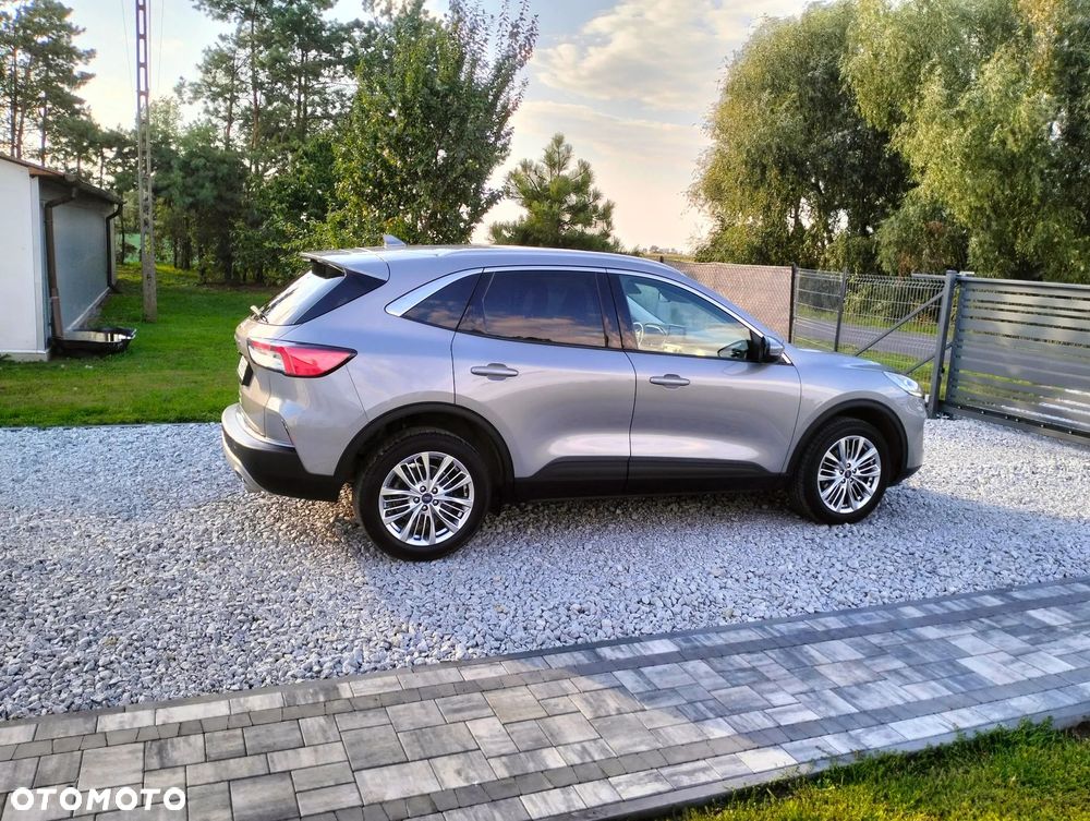 Ford Kuga - 4
