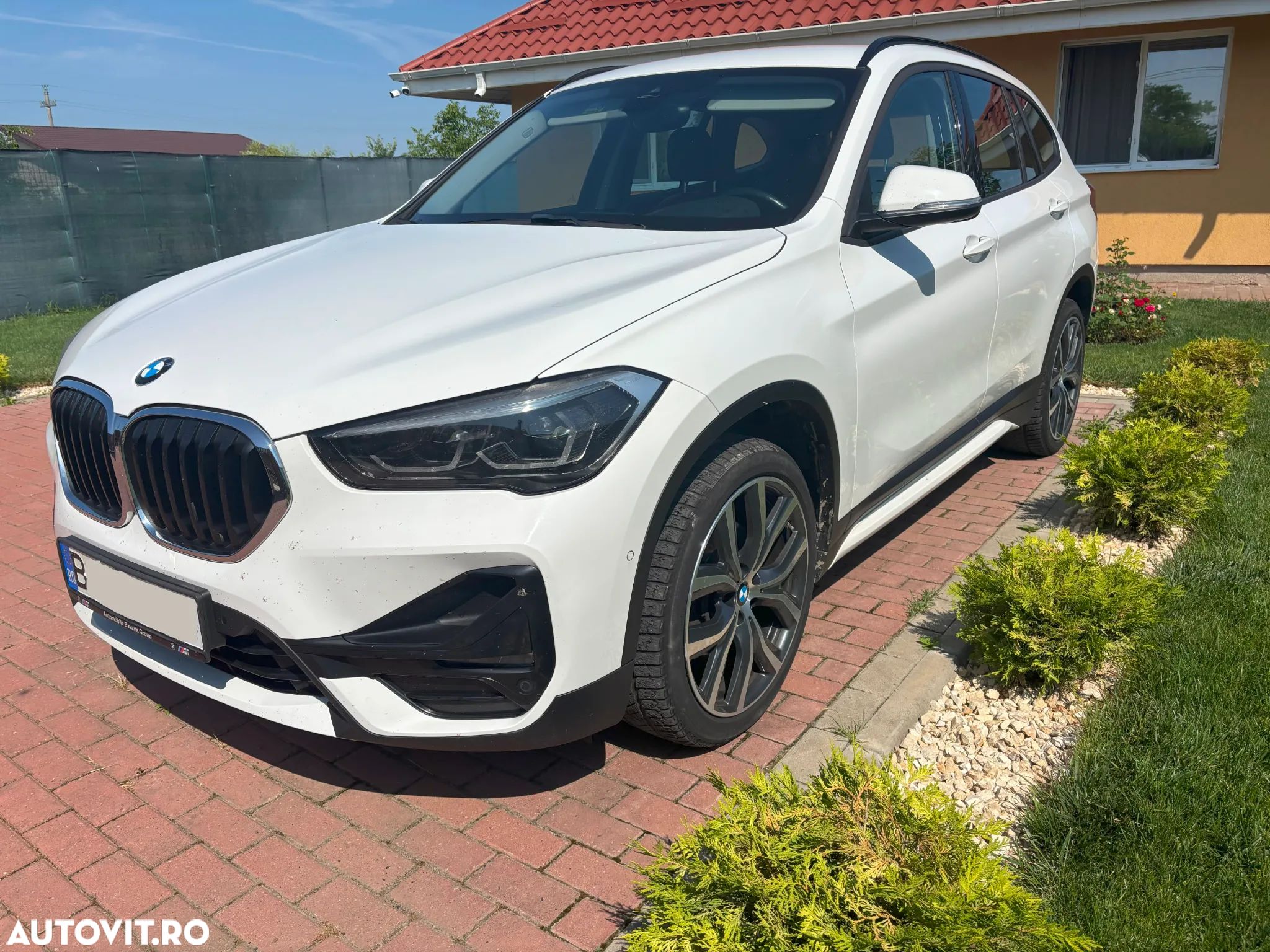 BMW X1 xDrive18d Aut. Sport Line - 1