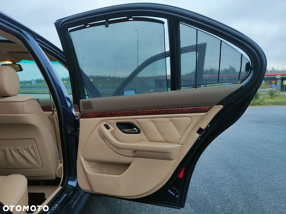 BMW Seria 5 - 35