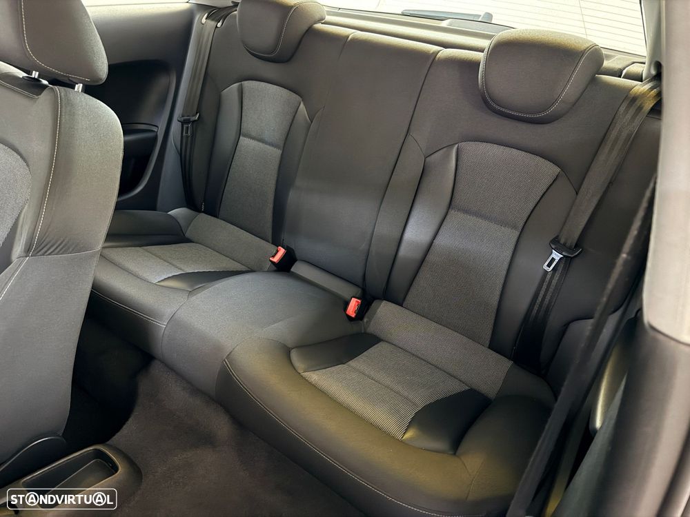 Audi A1 1.6 TDI S-line - 6