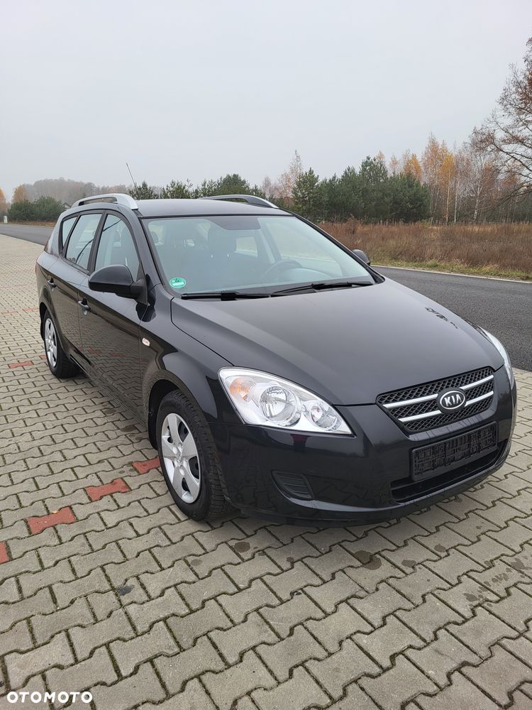 Kia Ceed - 7