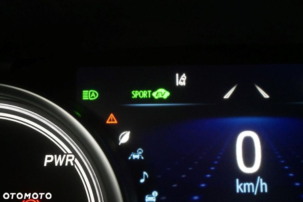 Toyota Camry 2.5 Hybrid Comfort CVT - 22