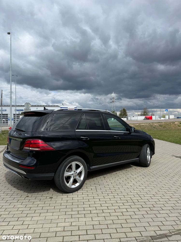 Mercedes-Benz GLE - 9