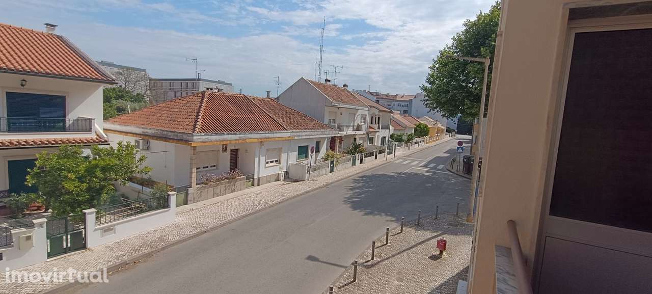 Apartamento T2 com garagem no centro da cidade! - Grande imagem: 5/33