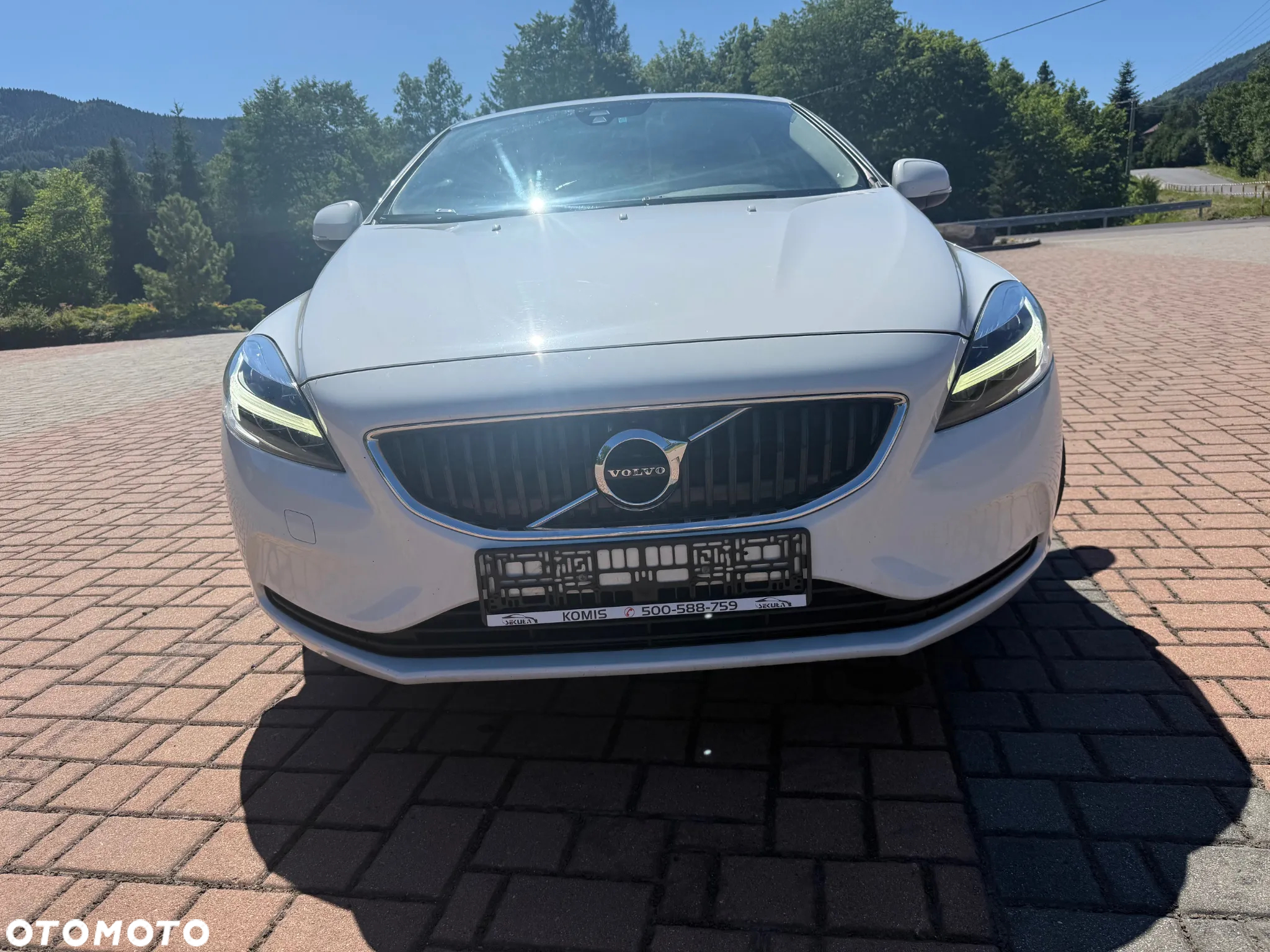Volvo V40 D2 - 2