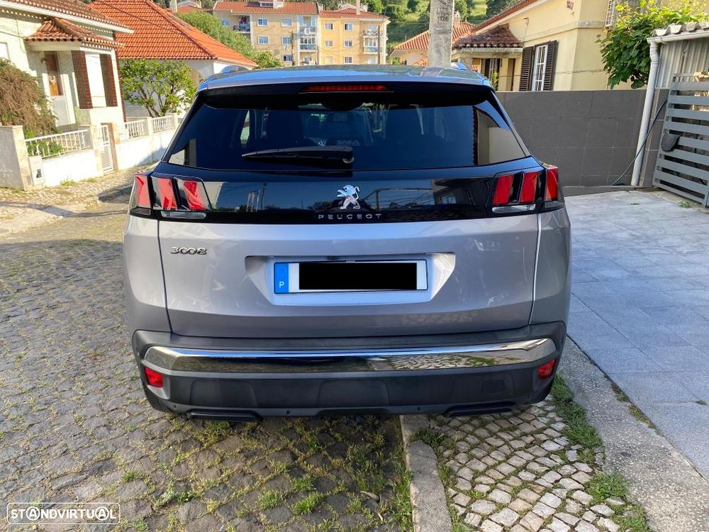 Peugeot 3008 PureTech 130 Stop & Start EAT6 Allure - 4