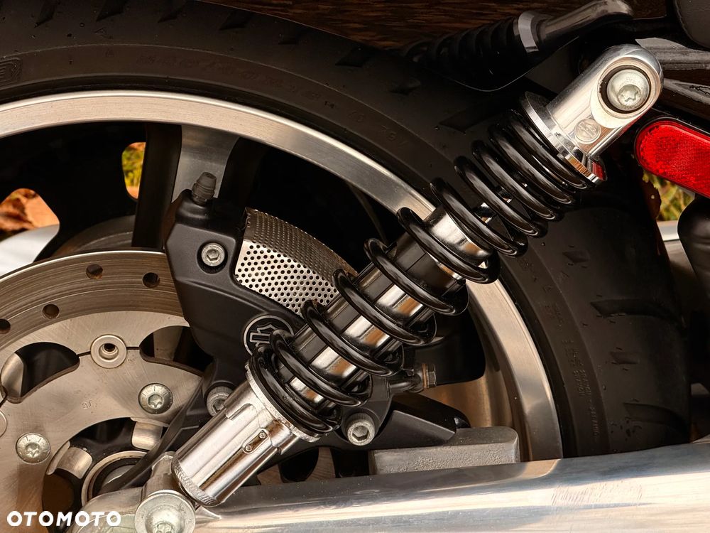 Harley-Davidson V-Rod Muscle - 35