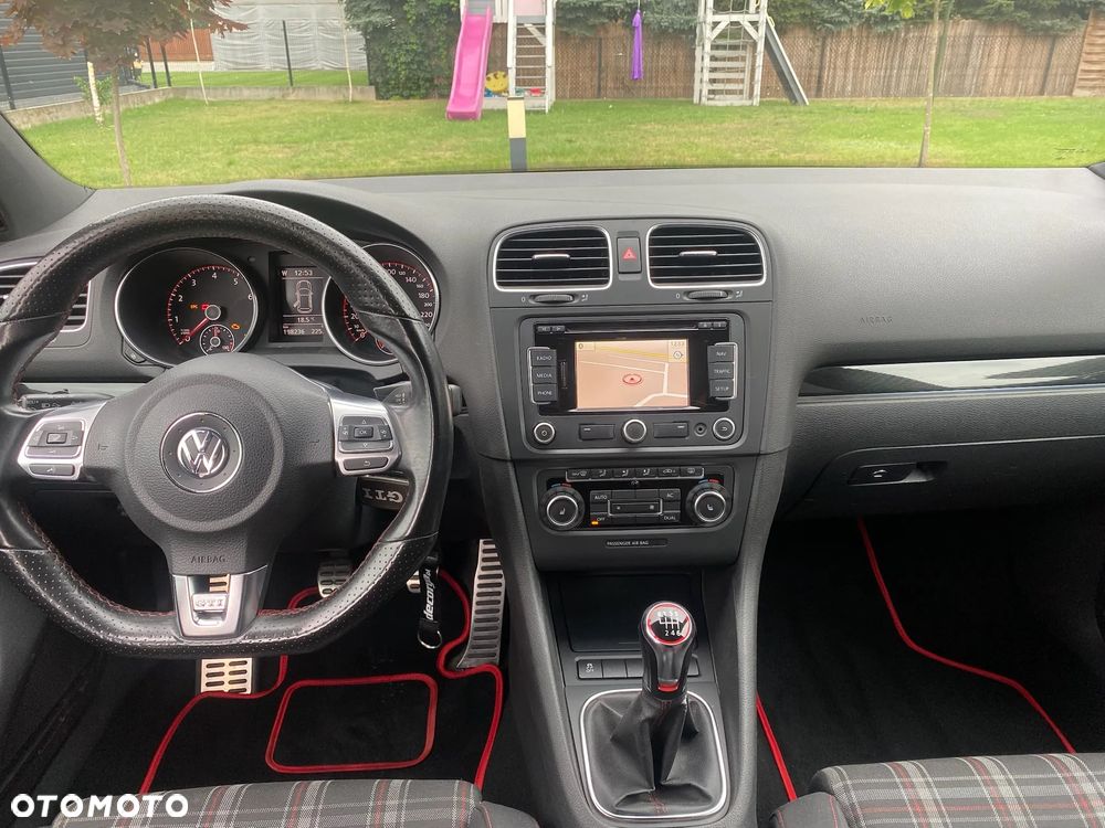 Volkswagen Golf VI 2.0 TSI GTI - 9