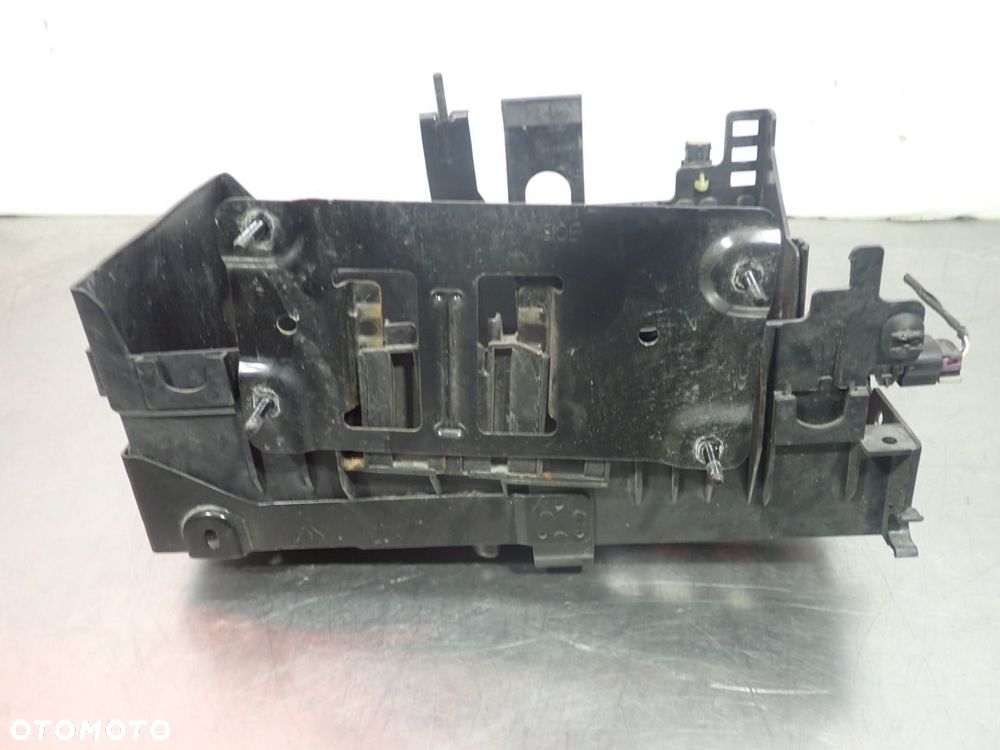 PODSTAWA AKUMULATORA CHEVROLET CRUZE I LIFT  13354419 - 5