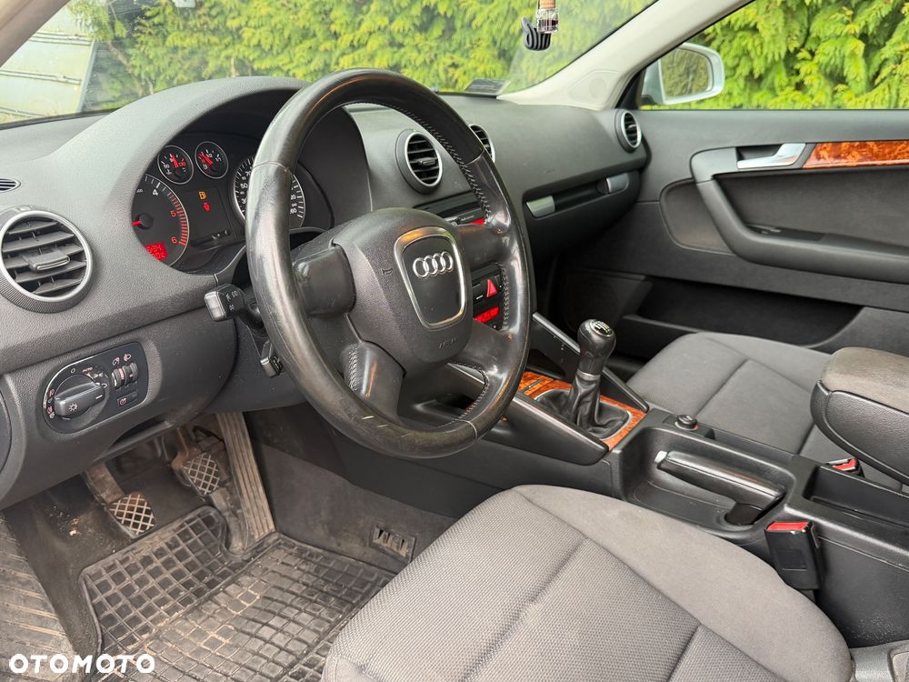 Audi A3 Sportback 2.0 TDI DPF Attraction - 10