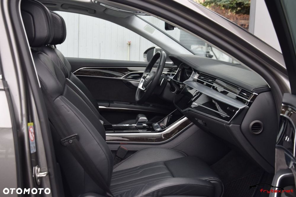 Audi A8 - 24
