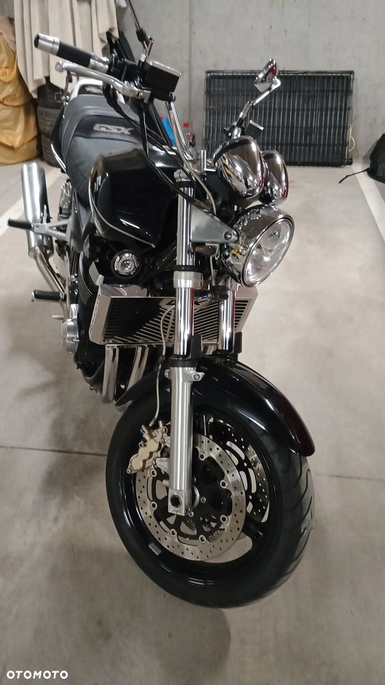 Suzuki GSX - 8