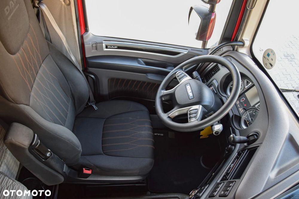 DAF XF530 / SUPER SPACE CAB / HYDRAULIKA / RETARDER / KLIMATYZACJA POSTOJOWA / ACC / NAWIGACJA / KLIMA / LEDY / FULL SPILERY / FULL OPCJA / WERSJA PREMIUM / SERWISOWANY / SPROWADZONY - 26