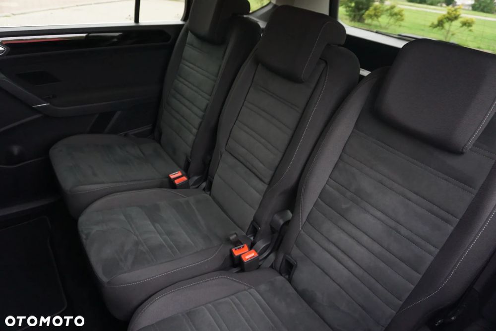 Volkswagen Touran 1.5 TSI EVO Highline DSG - 22