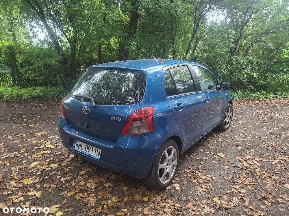 Toyota Yaris - 5