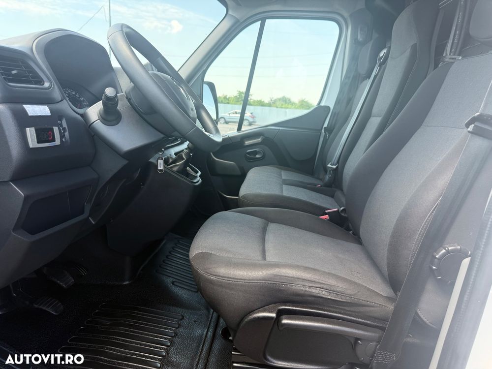 Renault Master Blue L2H2 VA Basis - 26